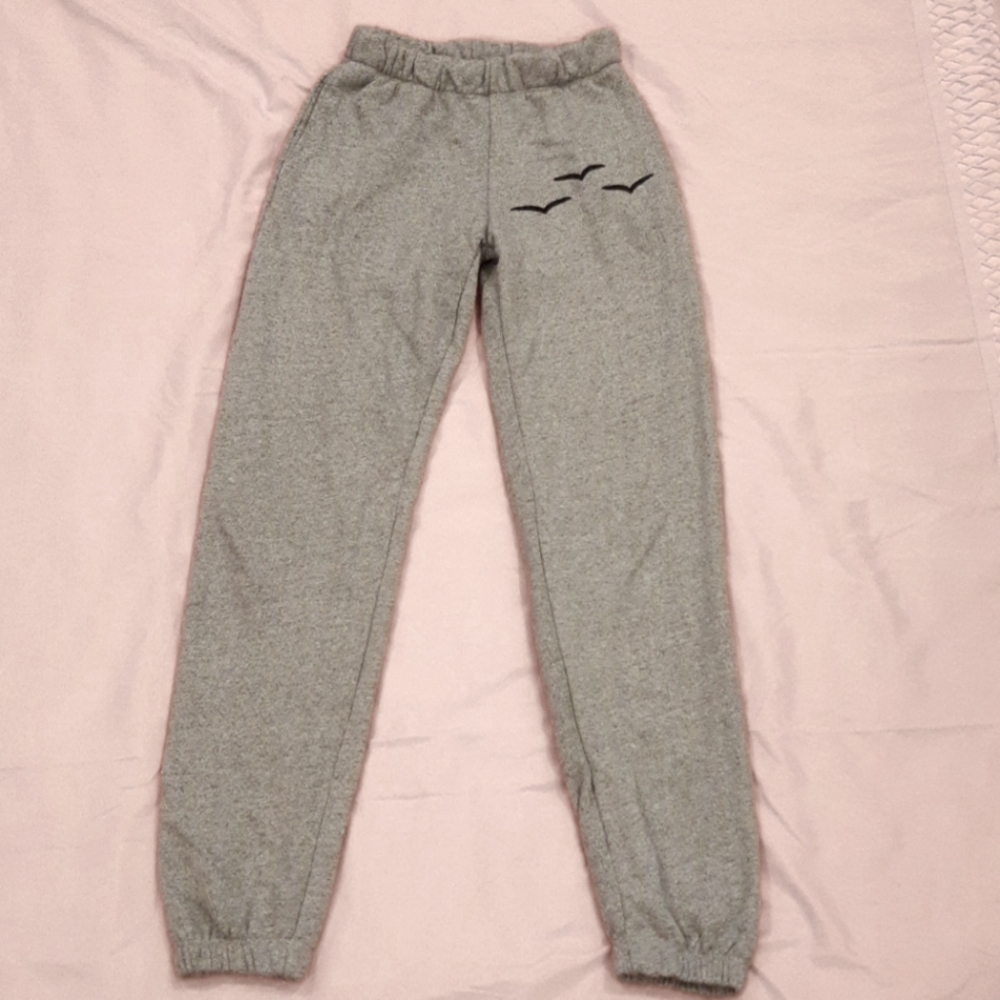 Slash pants for women